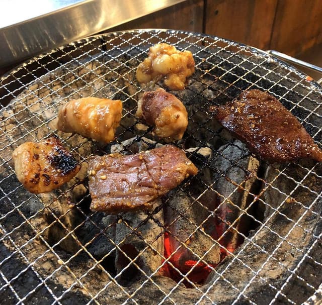 炭火焼肉 ホルモン ごんちゃん - サブ画像1
