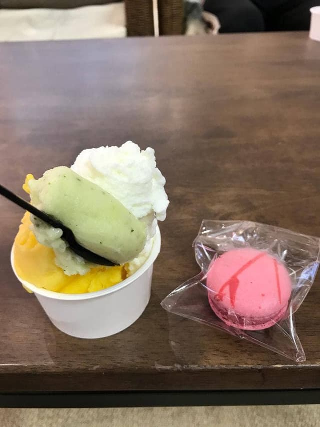 やんばるジェラート ライカム店 - サブ画像3