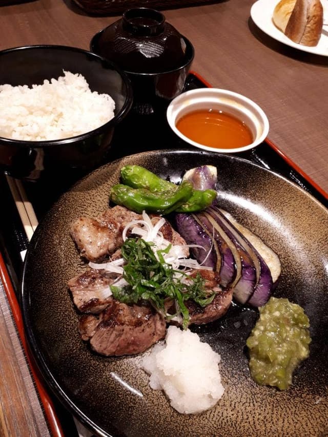 フォルクス 稲毛店 - サブ画像1