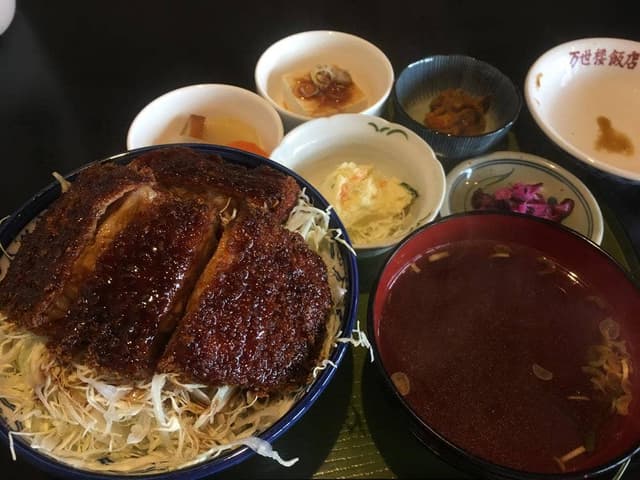 万世楼飯店 - サブ画像1