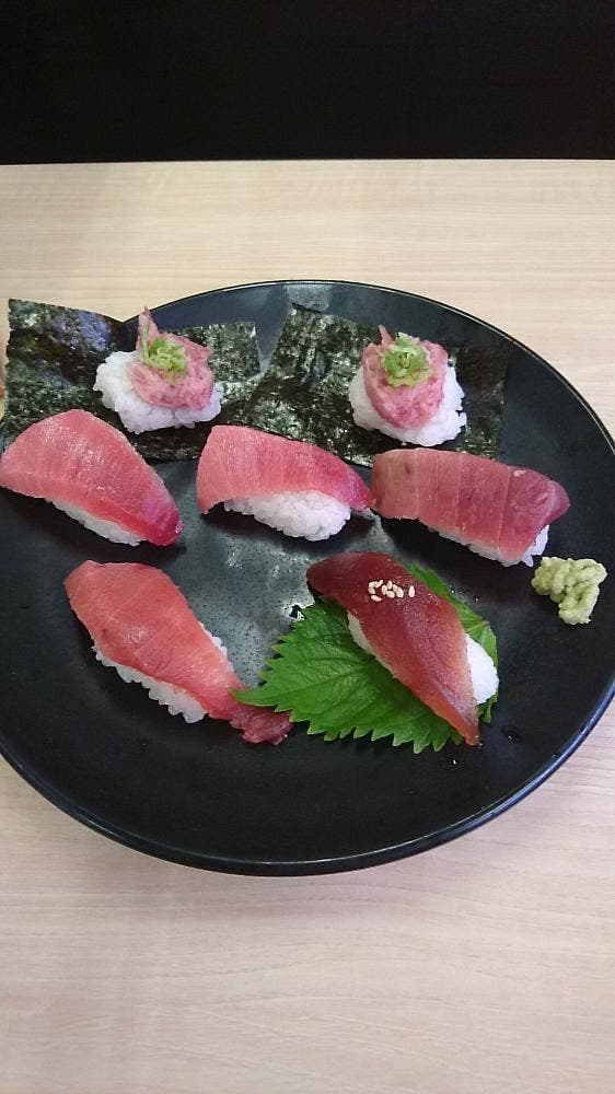スシロー 岩出店