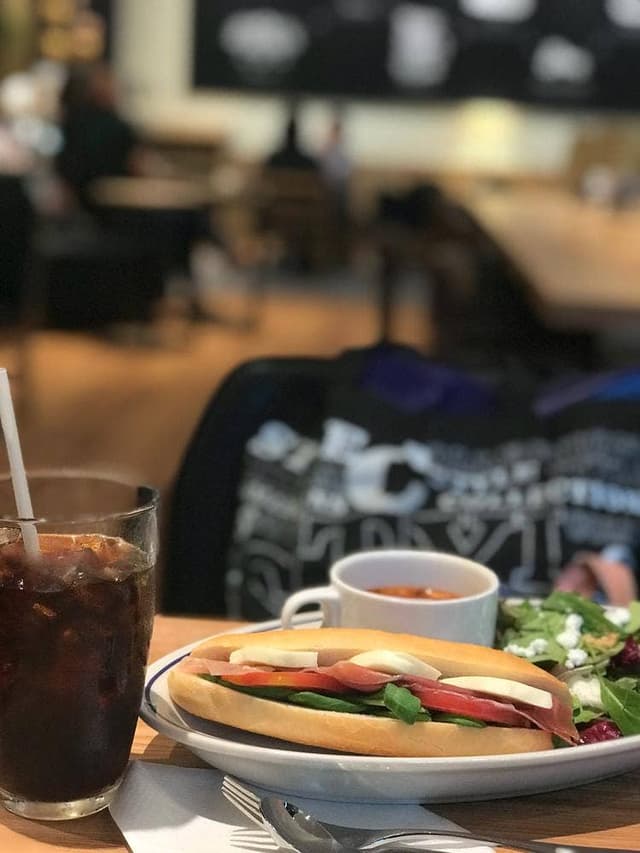 カフェチャオプレッソ 淀屋橋店 - サブ画像1