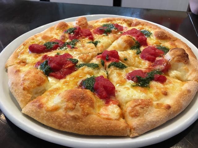 ピザ・ロイヤルハット とべ高尾田店 - サブ画像1