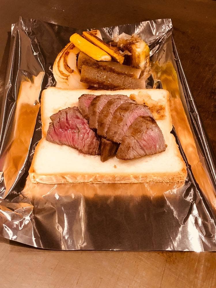 鉄板焼き とんぼ