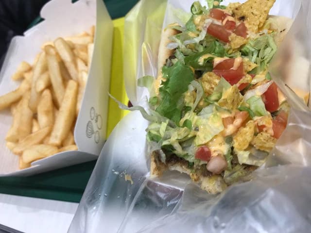 モスバーガー イオンモール熊本店 - サブ画像3