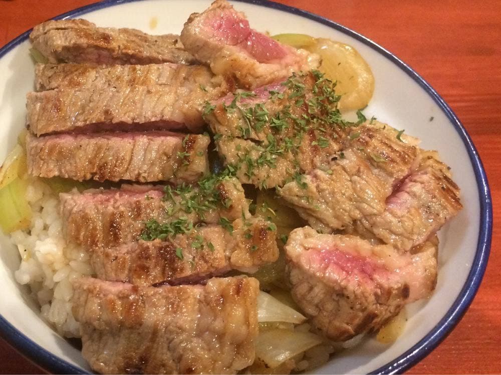 BISTRO AKI