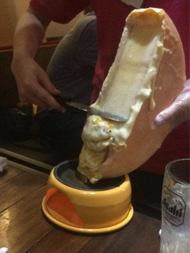 ラクレットチーズ専門店 ハスダバル - サブ画像1
