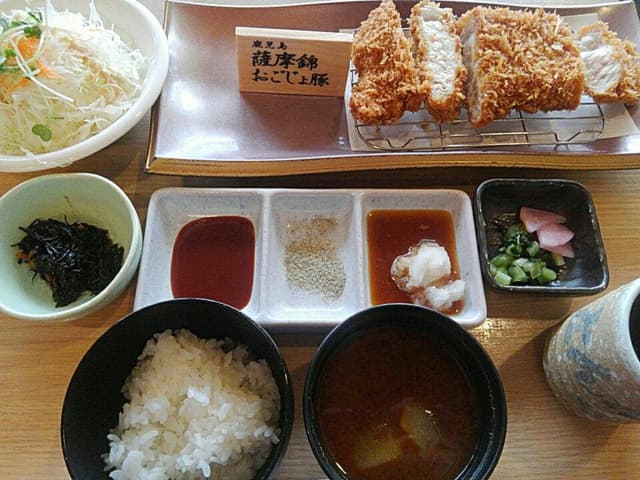 とんかつKYK四日市近鉄店 - サブ画像1