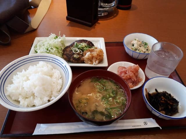 フジオ軒 大阪国際会議場店 - サブ画像1