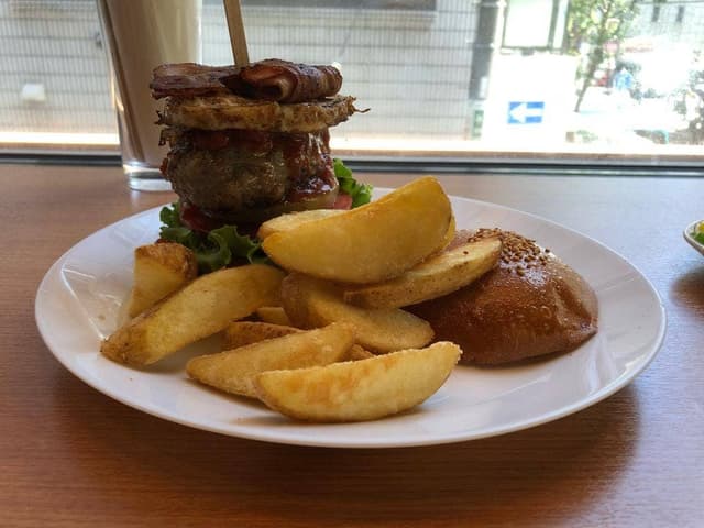 バーガーズカフェグリル フクヨシ - サブ画像3