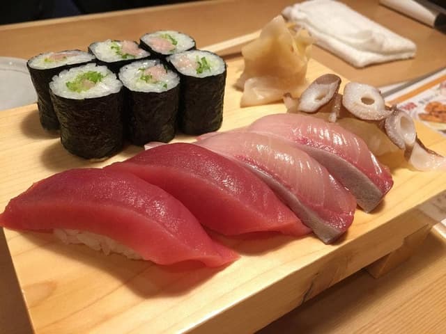 や台ずし 瓦町駅前町 - サブ画像1