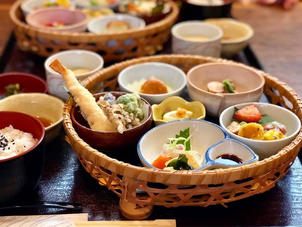 食処 いおり