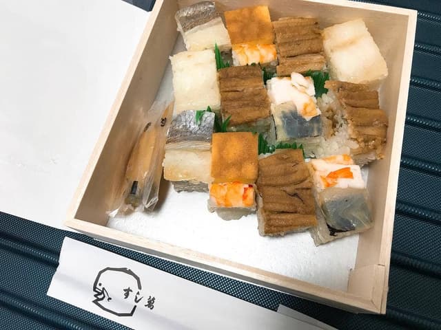 すし萬 靭本町店 - サブ画像1
