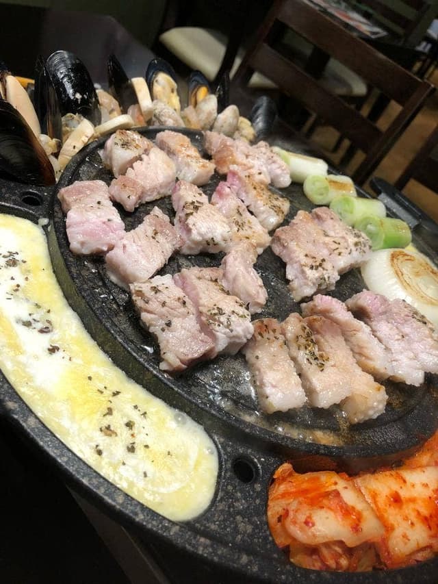 関内韓国料理 ソクチョサムゲタン サムギョプサル - サブ画像3