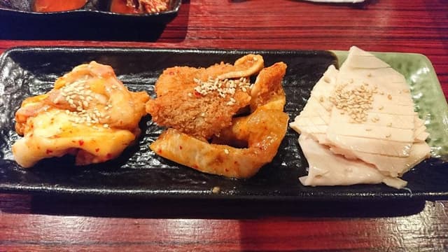 闇市ジョニー 流川店 - サブ画像1