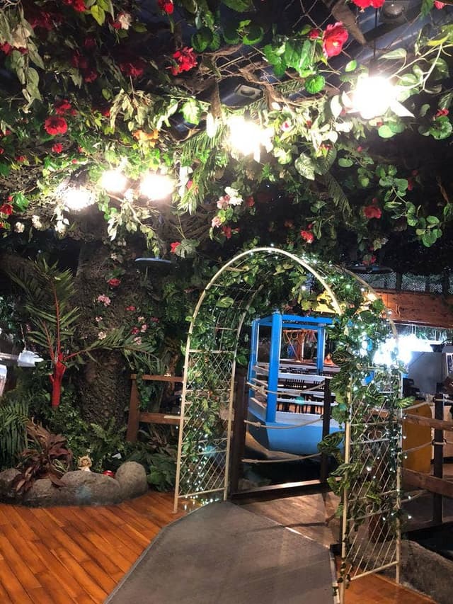 バイキングレストラン ゴンドワナ - サブ画像1