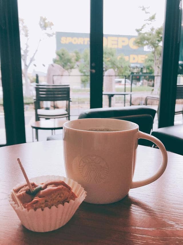 スターバックス コーヒー 高松レインボーロード店 - サブ画像2