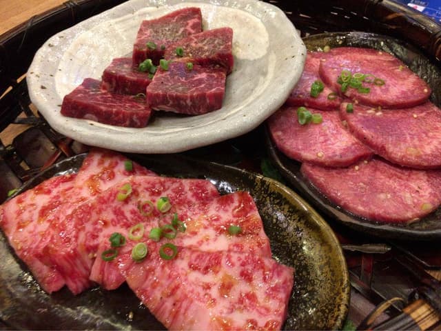 炭火焼肉 新羅 - サブ画像3