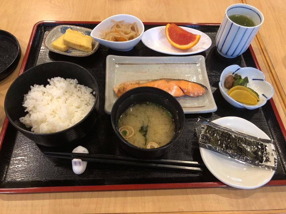 ラウンジ&レストラン カプリコーン