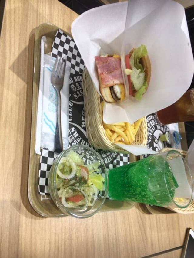 佐世保バーガー 西多賀店 - サブ画像1