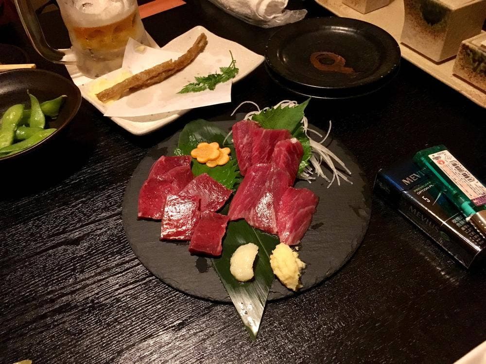 やすまる
