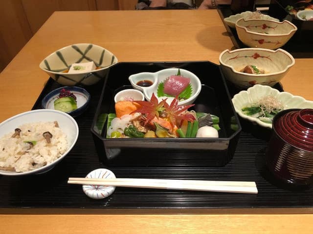 京都 つる家 花陽 大丸東京店 - サブ画像3