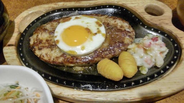 びっくりドンキー 港名四店 - サブ画像2