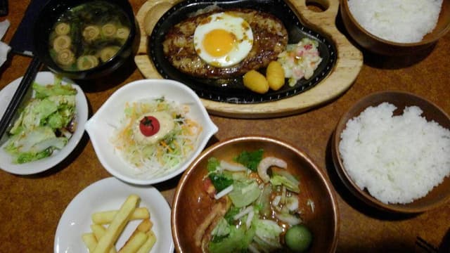 びっくりドンキー 港名四店 - サブ画像3