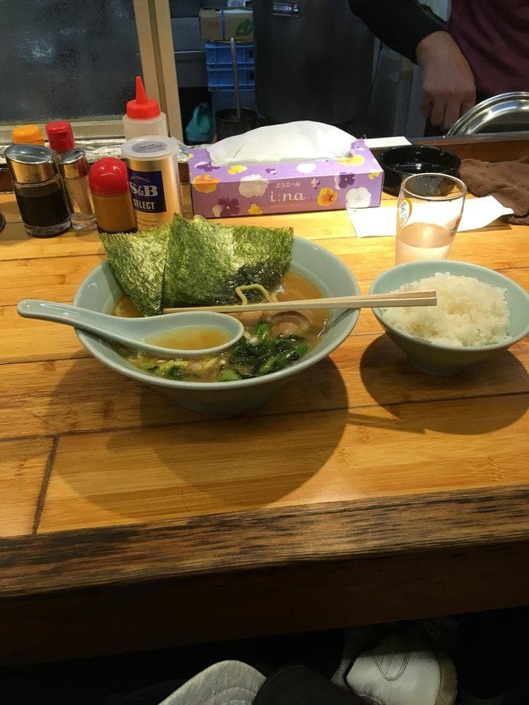 ラーメン しげ家