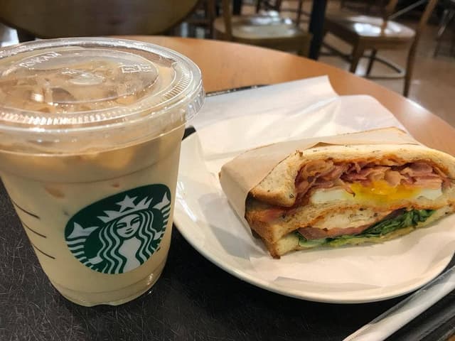 スターバックス コーヒー 関マーゴ店 - サブ画像1