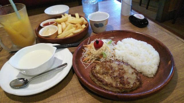 びっくりドンキー 西宮今津店 - サブ画像3