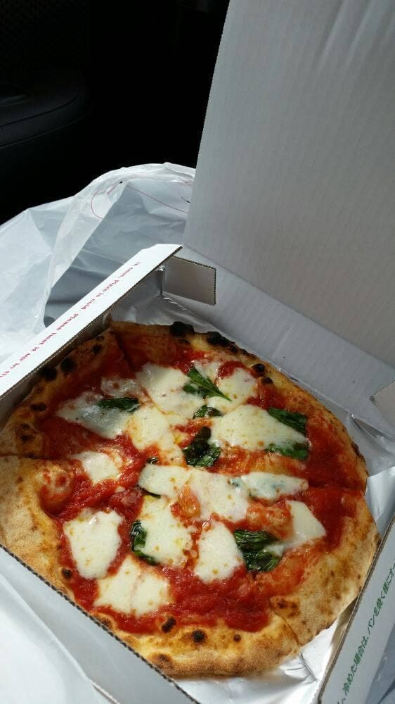 薪窯ナポリピザ フォンターナ