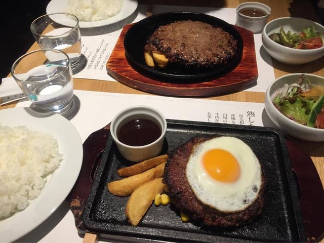 ハンバーグ&ステーキ 听 梅小路店 - サブ画像1