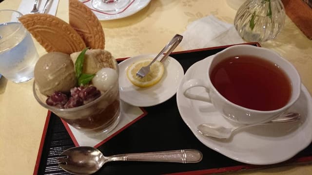 カフェ パルファン 宝塚阪急 - サブ画像2