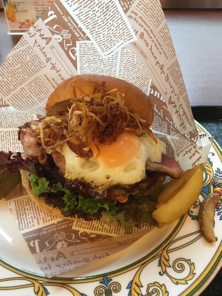 カフェ&ダイニング イリス