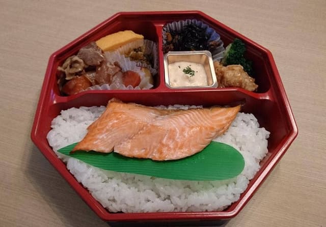 塚田農場 OBENTO & DELI - サブ画像3