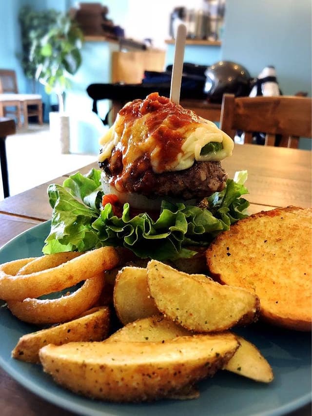 BURGERS CAFE GRILL FUKUYOSHI 与野本町店 - サブ画像1