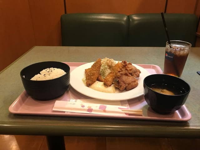 まんが喫茶ねこばす - サブ画像1