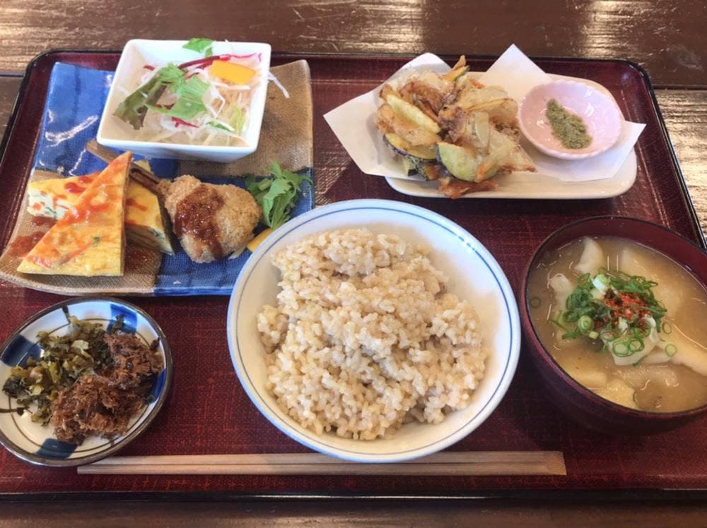 元気野菜食事処 ほとめき庵