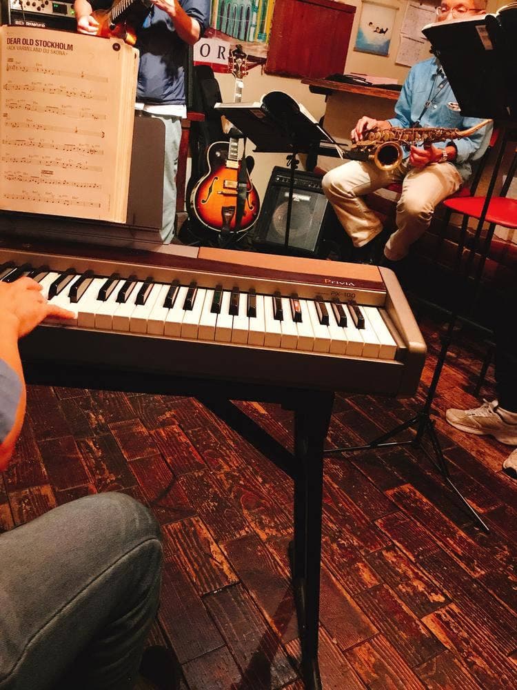 バー サルヴァドール