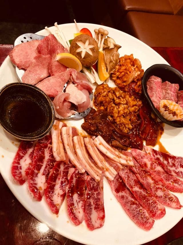 炭火焼肉しん - サブ画像2