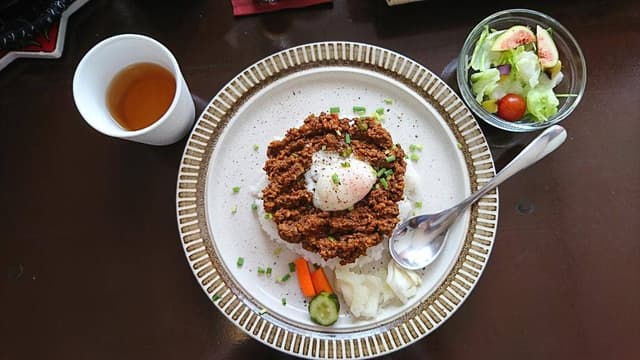 キーマカレーとチャイ なるせ堂 - サブ画像2