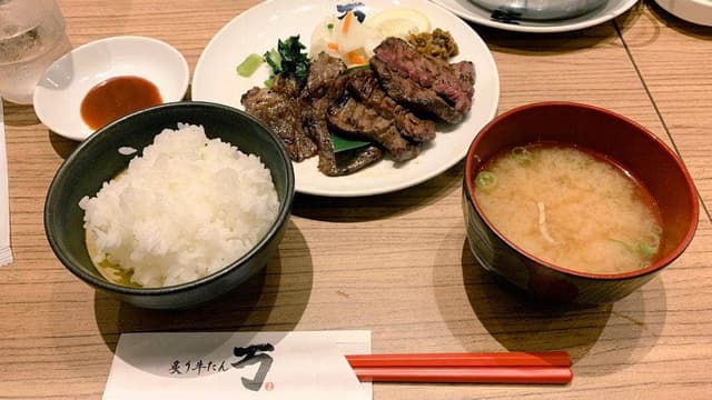 炙り牛タン万 イオンモール松本店 - サブ画像2