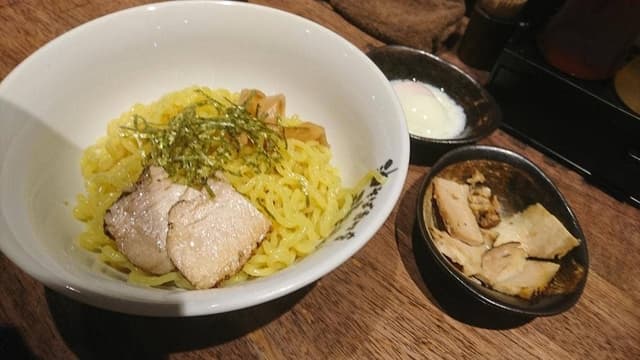 油そば専門店 歌志軒 栄店 - サブ画像1