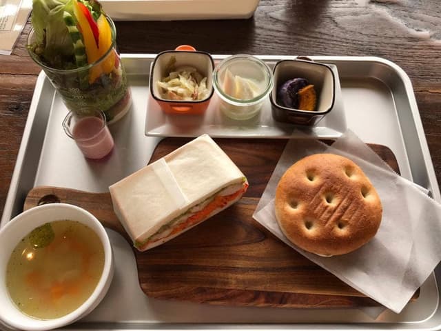 hikari no cafe 蜂巣小珈琲店 - サブ画像3