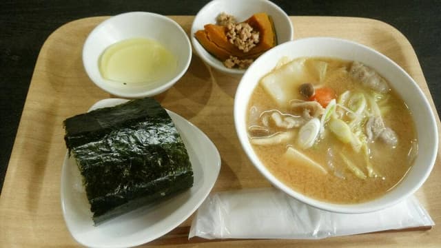 おむすびと豚汁の店 なんぶ屋 - サブ画像2