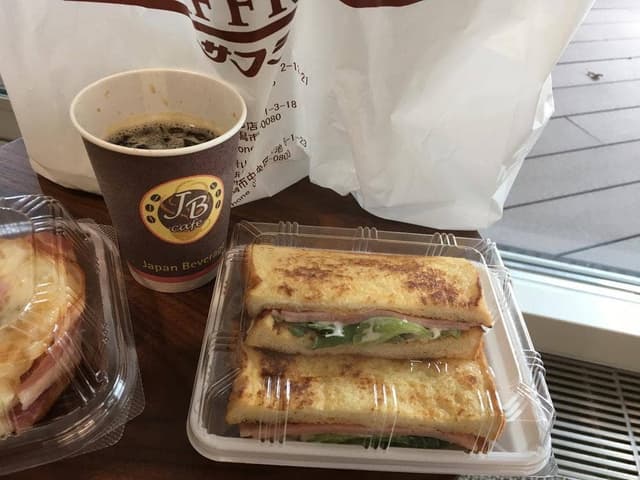 石窯パン工房 サフラン 青山店 - サブ画像1