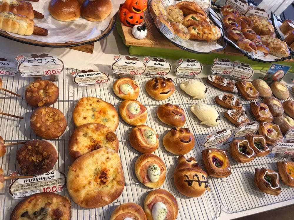 伊三郎製ぱん 長門石店