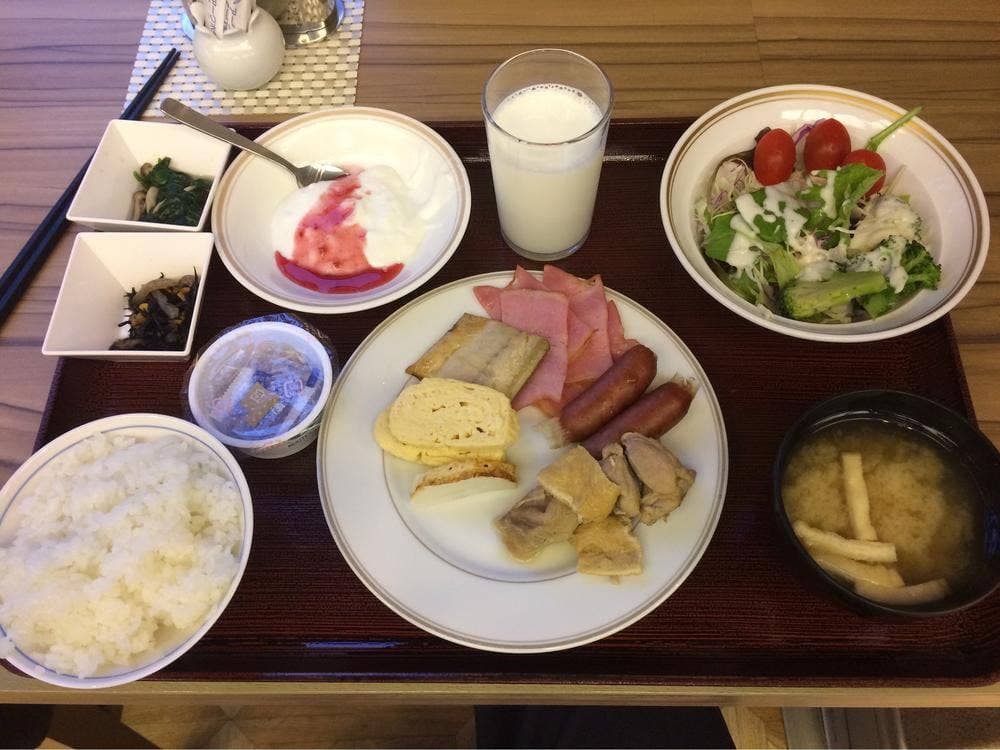 テラスレストラン ザ・ベランダ アークホテル広島駅南