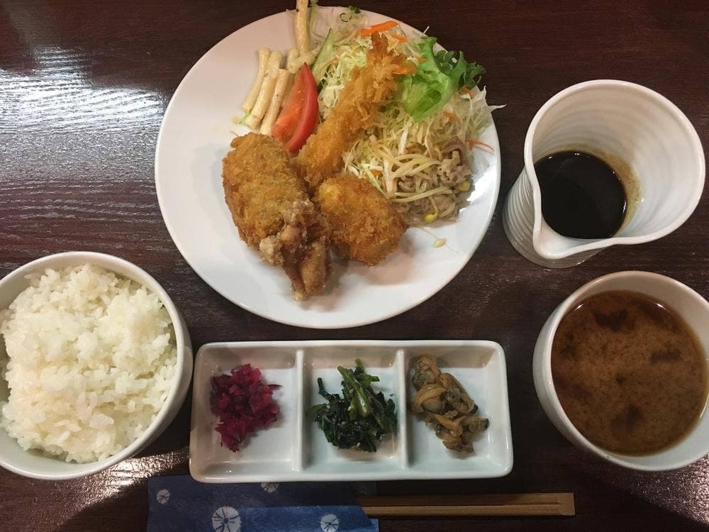 俵コロッケ四谷さくらい